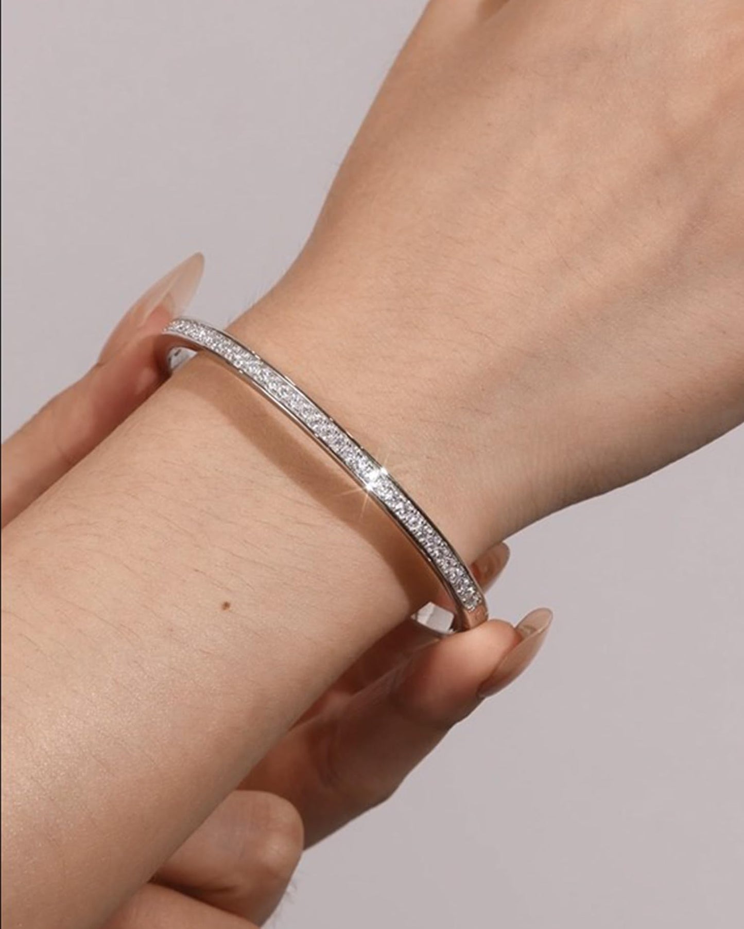 Sterling Silver Moissanite Bangle Classic Tennis Bracelet 3mm 7.1 Inch