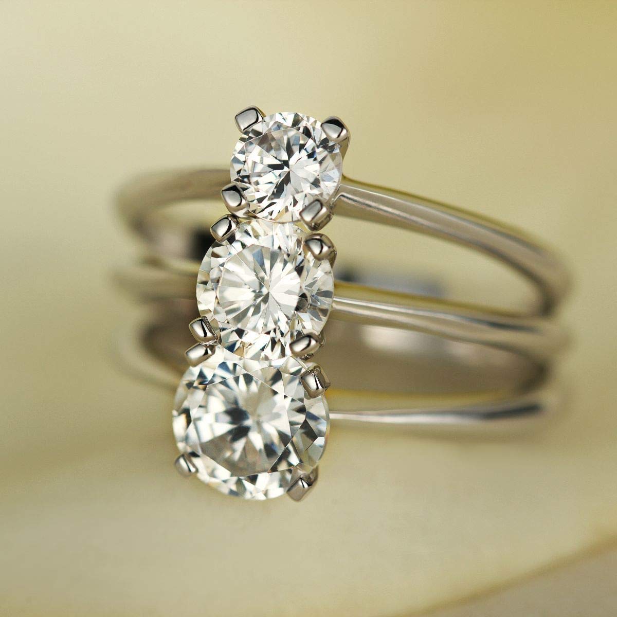 14K White Gold 1 Carat Classic Round Moissanite Solitaire Engagement Ring