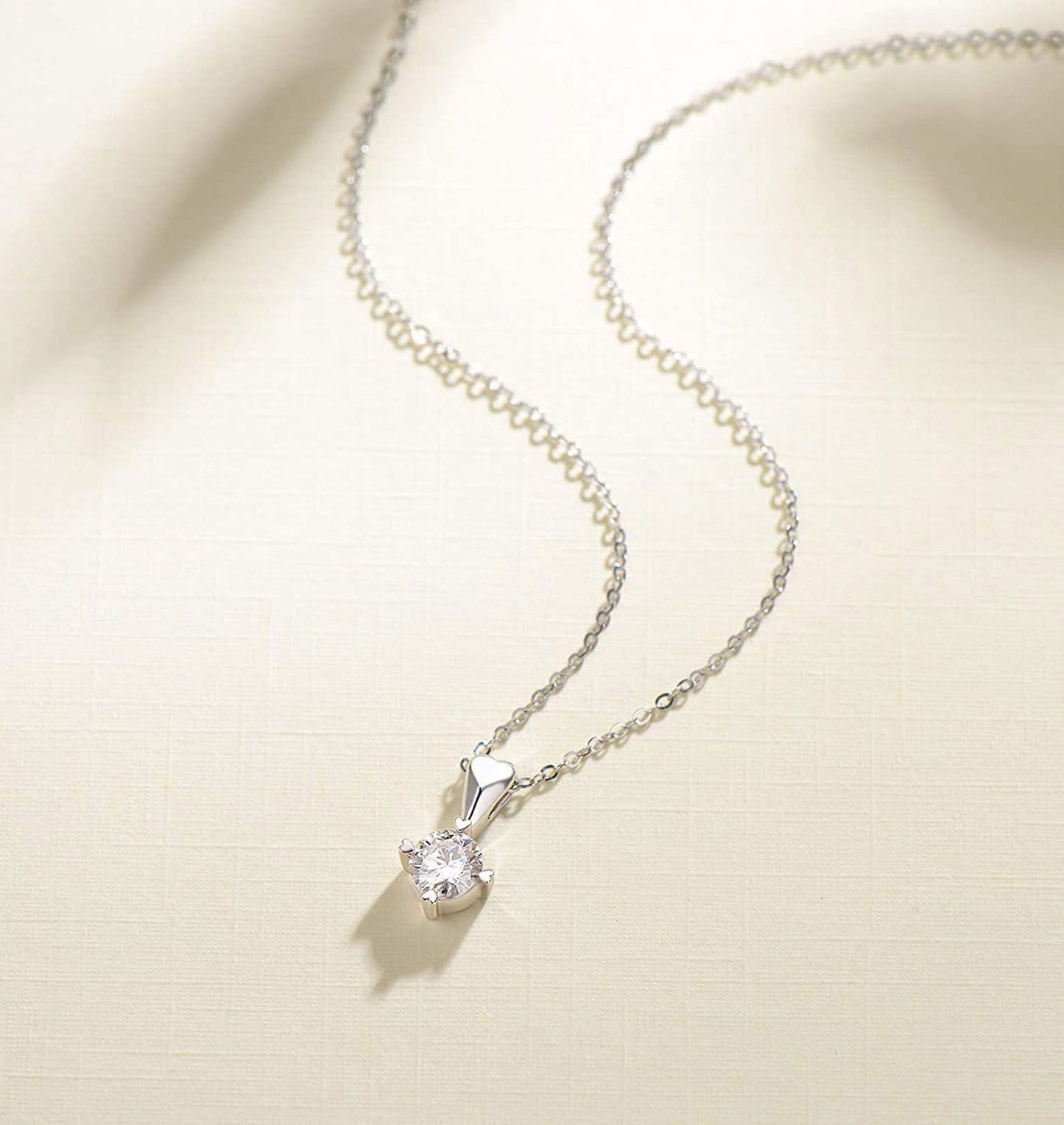 14K ホワイトゴールド ラウンド モアッサナイト ソリティア ペンダント ネックレス