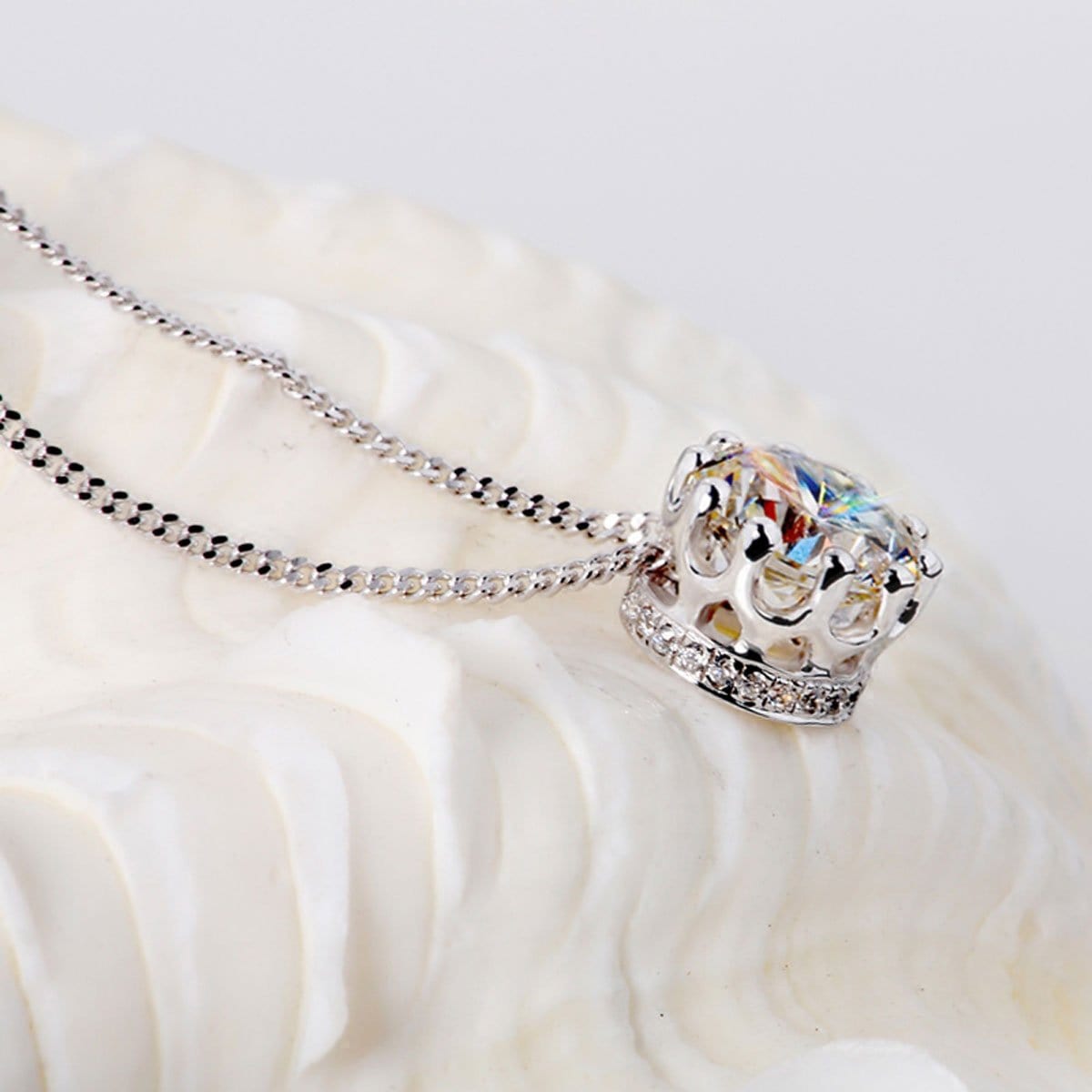 ホワイトゴールド ラウンド モアッサナイト ペンダント ネックレス