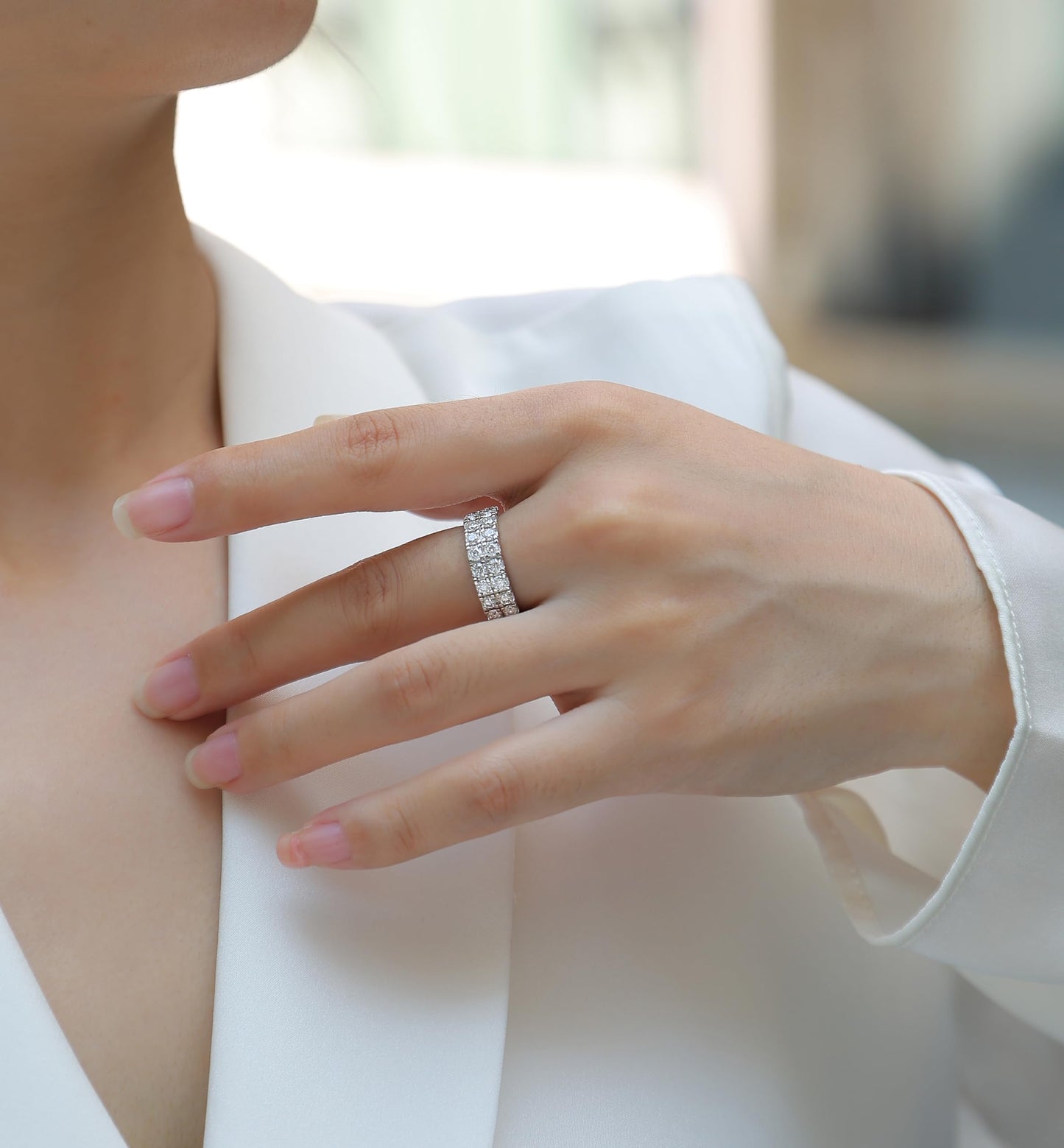 スターリングシルバー 6.5 mm ダブルロウ ハーフエタニティ モアッサナイト 結婚指輪